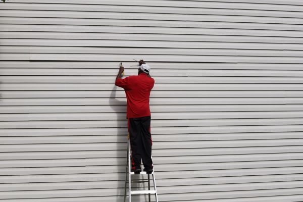 Cost of Loose Siding Repair in Allen